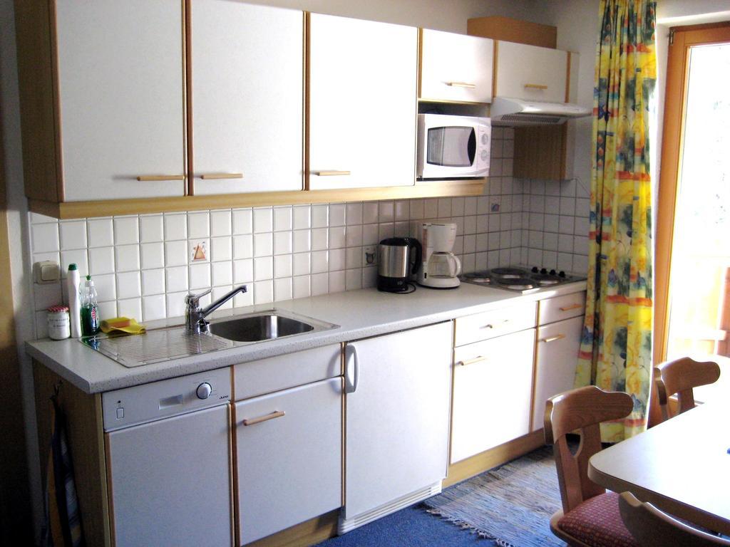Апартаменты Haus Saumspitz Санкт-Антон-ам-Арльберг Номер фото